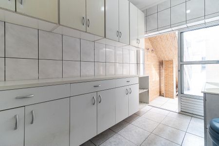 Casa à venda com 140m², 2 quartos e 2 vagasLavanderia