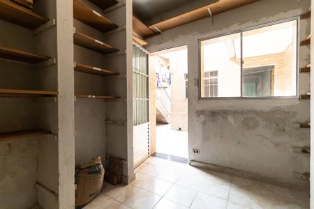 Casa à venda com 140m², 2 quartos e 2 vagasQuarto de Serviço