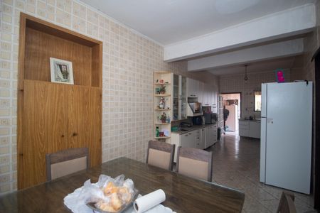 Casa à venda com 136m², 3 quartos e sem vaga Casa à venda com 136m², 3 quartos e sem vagaCozinha