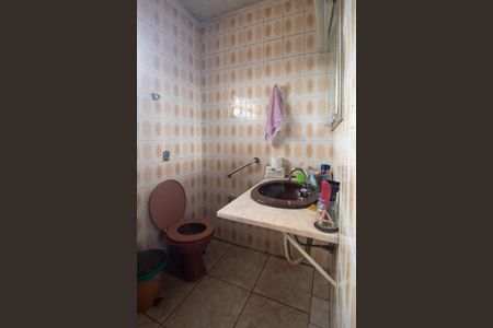 Casa à venda com 136m², 3 quartos e sem vaga Casa à venda com 136m², 3 quartos e sem vagaBanheiro da Suíte