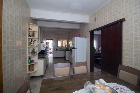 Casa à venda com 136m², 3 quartos e sem vaga Casa à venda com 136m², 3 quartos e sem vagaCozinha