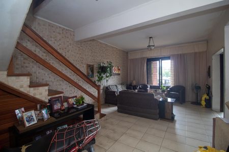 Casa à venda com 136m², 3 quartos e sem vaga Casa à venda com 136m², 3 quartos e sem vagaSala