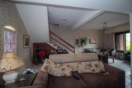 Casa à venda com 136m², 3 quartos e sem vaga Casa à venda com 136m², 3 quartos e sem vagaSala