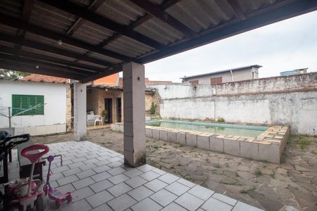 Casa à venda com 136m², 3 quartos e sem vaga Casa à venda com 136m², 3 quartos e sem vagaÁrea comum - Piscina/churrasqueira