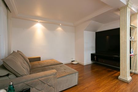 Casa à venda com 250m², 3 quartos e 3 vagasSala