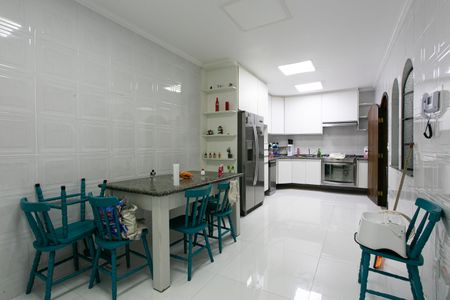 Casa à venda com 250m², 3 quartos e 3 vagasCozinha