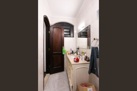 Casa à venda com 250m², 3 quartos e 3 vagasBanheiro da Suíte