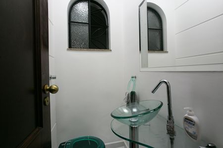 Casa à venda com 250m², 3 quartos e 3 vagasLavabo