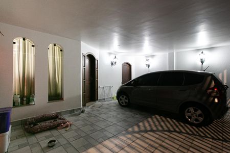 Casa à venda com 250m², 3 quartos e 3 vagasGaragem