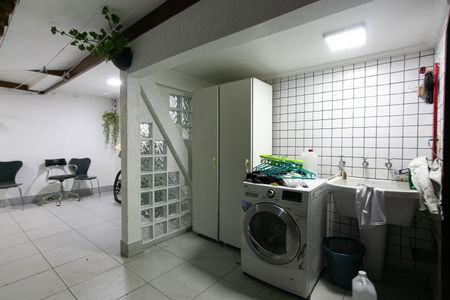 Casa à venda com 250m², 3 quartos e 3 vagasÁrea de Serviço