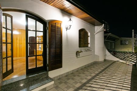 Casa à venda com 250m², 3 quartos e 3 vagasVaranda do Quarto 2