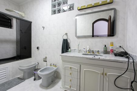 Casa à venda com 250m², 3 quartos e 3 vagasBanheiro Social