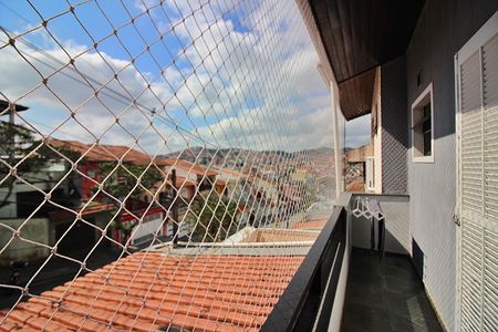 Casa à venda com 210m², 3 quartos e 2 vagas Suíte Sacada