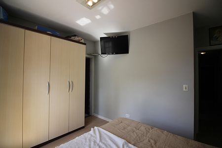 Casa à venda com 210m², 3 quartos e 2 vagasSuíte