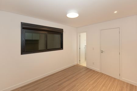 Apartamento à venda com 160m², 3 quartos e 3 vagasSuíte 1