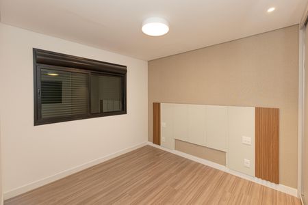 Apartamento à venda com 160m², 3 quartos e 3 vagasSuíte 2