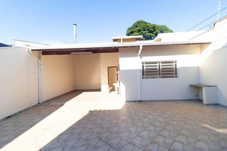 Casa à venda com 262m², 3 quartos e 1 vagaQuintal