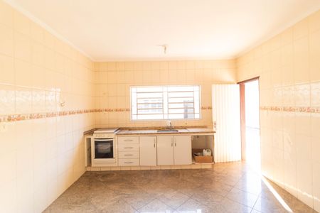 Casa à venda com 262m², 3 quartos e 1 vagaCozinha