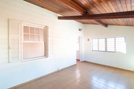 Casa à venda com 262m², 3 quartos e 1 vagaQuarto 01