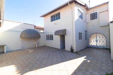 Casa à venda com 262m², 3 quartos e 1 vagaQuintal