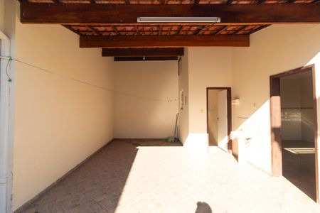 Casa à venda com 262m², 3 quartos e 1 vagaQuintal