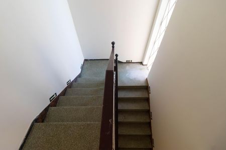 Casa à venda com 262m², 3 quartos e 1 vagaEscada