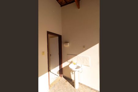 Casa à venda com 262m², 3 quartos e 1 vagaBanheiro 02