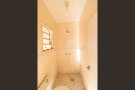 Casa à venda com 262m², 3 quartos e 1 vagaBanheiro 02