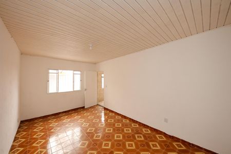 Casa para alugar com 66m², 2 quartos e 3 vagasQuarto 1