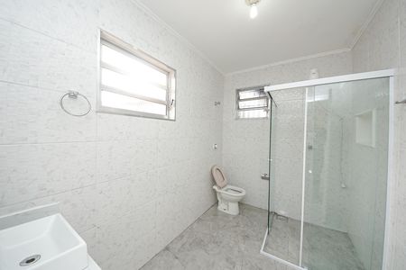 Casa para alugar com 66m², 2 quartos e 3 vagasBanheiro