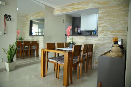 Apartamento à venda com 80m², 2 quartos e 2 vagasSala