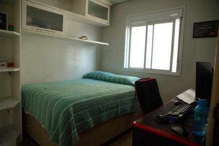 Apartamento à venda com 80m², 2 quartos e 2 vagasQuarto 2