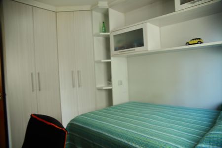 Apartamento à venda com 80m², 2 quartos e 2 vagasQuarto 2