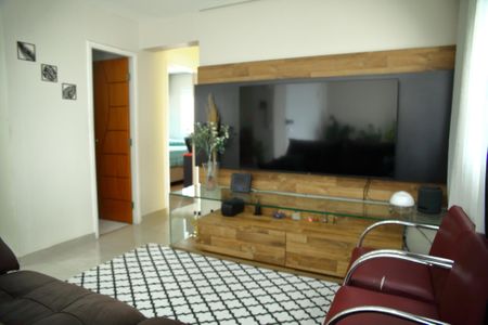 Apartamento à venda com 80m², 2 quartos e 2 vagasSala