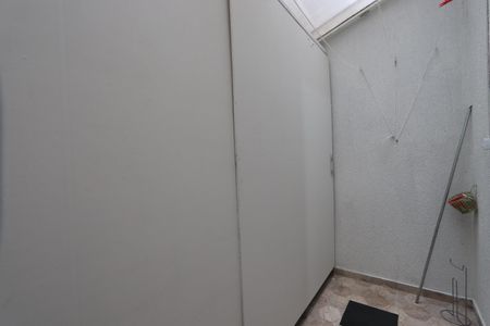 Apartamento à venda com 60m², 2 quartos e sem vagaQuintal