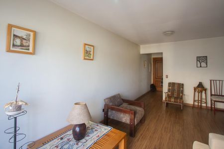 Apartamento à venda com 72m², 2 quartos e 1 vagaSala