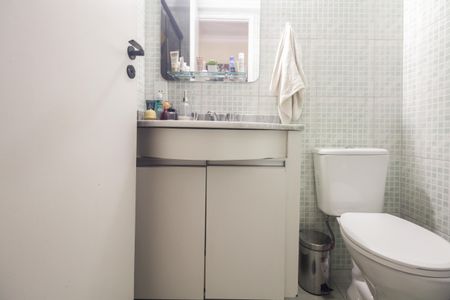 Apartamento à venda com 57m², 2 quartos e 2 vagasBanheiro Social