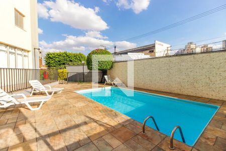 Apartamento à venda com 57m², 2 quartos e 2 vagasCondomínio - Piscina