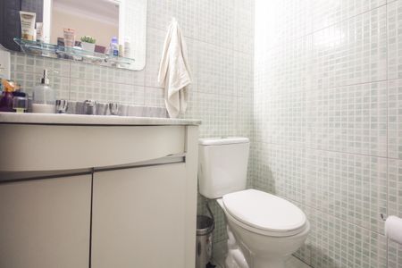 Apartamento à venda com 57m², 2 quartos e 2 vagasBanheiro Social