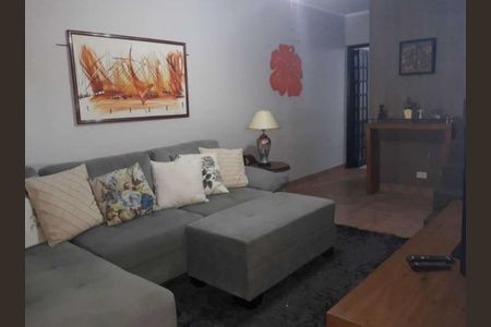 Casa à venda com 200m², 2 quartos e 2 vagas Casa à venda com 200m², 2 quartos e 2 vagasFoto 03