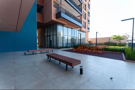 Apartamento à venda com 131m², 2 quartos e 3 vagas Apartamento à venda com 131m², 2 quartos e 3 vagasÁrea Comum - Playground