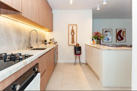 Apartamento à venda com 131m², 2 quartos e 3 vagas Apartamento à venda com 131m², 2 quartos e 3 vagasCozinha Americana