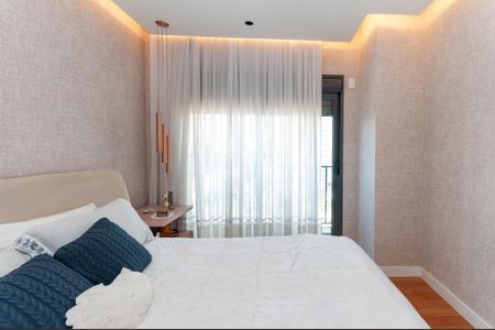 Apartamento à venda com 131m², 2 quartos e 3 vagas Apartamento à venda com 131m², 2 quartos e 3 vagasQuarto 2 Suíte