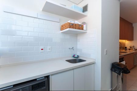 Apartamento à venda com 131m², 2 quartos e 3 vagas Apartamento à venda com 131m², 2 quartos e 3 vagasÁrea de Serviço