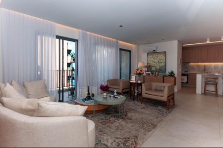 Apartamento à venda com 131m², 2 quartos e 3 vagas Apartamento à venda com 131m², 2 quartos e 3 vagasSala