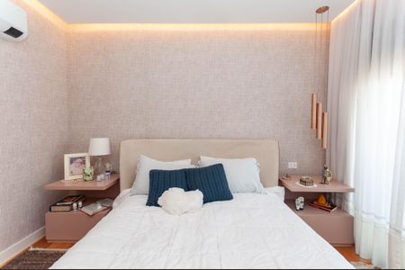 Apartamento à venda com 131m², 2 quartos e 3 vagas Apartamento à venda com 131m², 2 quartos e 3 vagasQuarto 2 Suíte