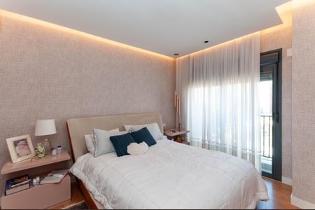 Apartamento à venda com 131m², 2 quartos e 3 vagas Apartamento à venda com 131m², 2 quartos e 3 vagasQuarto 2 Suíte