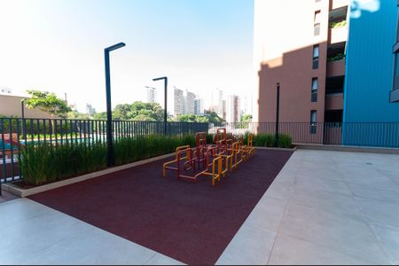 Apartamento à venda com 131m², 2 quartos e 3 vagas Apartamento à venda com 131m², 2 quartos e 3 vagasÁrea Comum - Playground