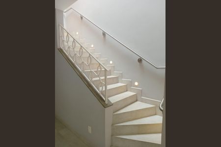 Casa à venda com 190m², 3 quartos e 2 vagasFoto 02