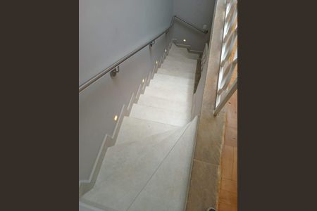 Casa à venda com 190m², 3 quartos e 2 vagasFoto 04